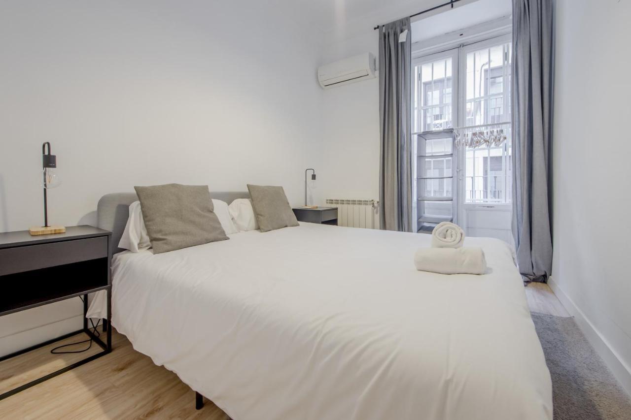 Premium Apt Para 9P En C/Olmo - Centro De Madrid Luaran gambar