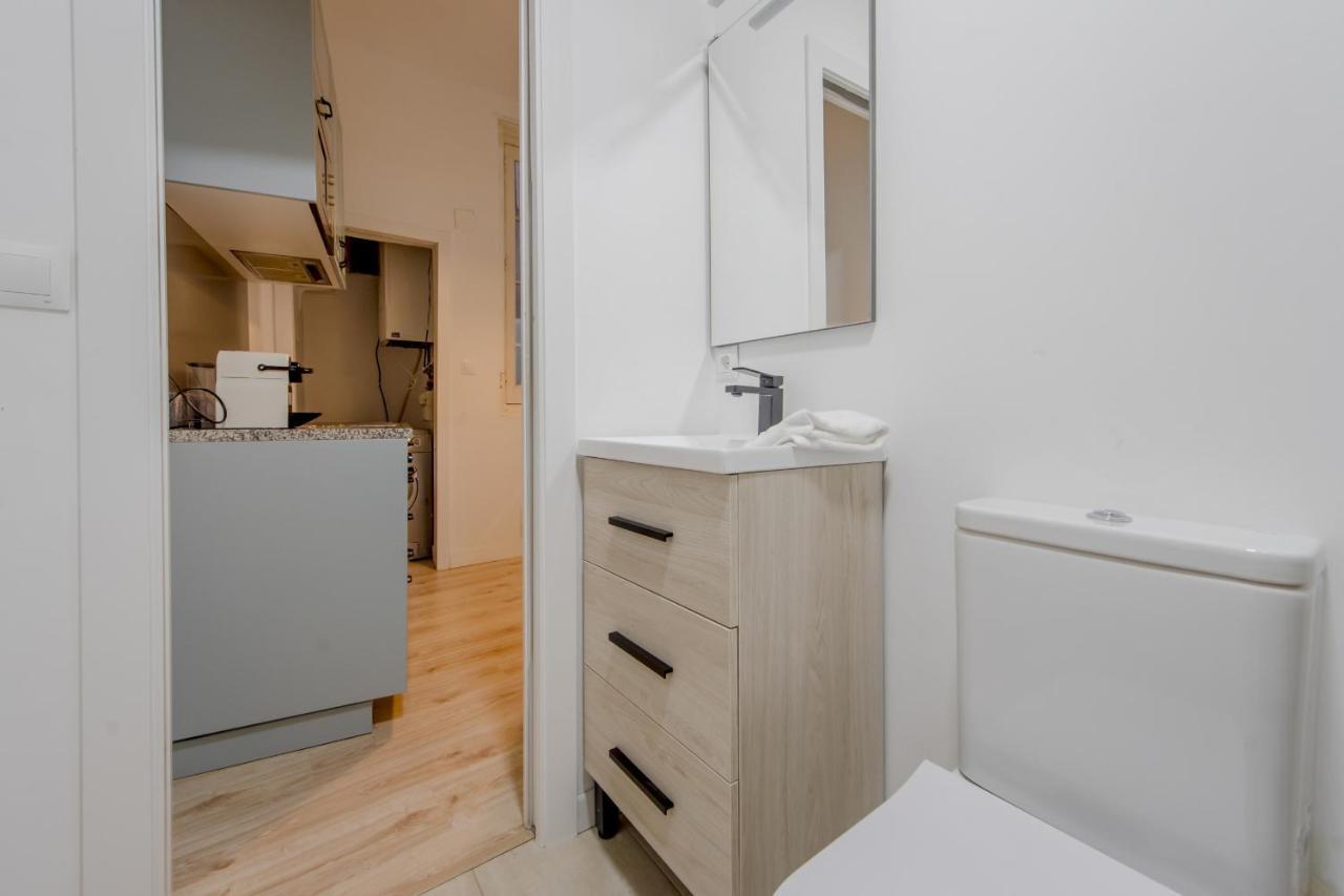 Premium Apt Para 9P En C/Olmo - Centro De Madrid Luaran gambar