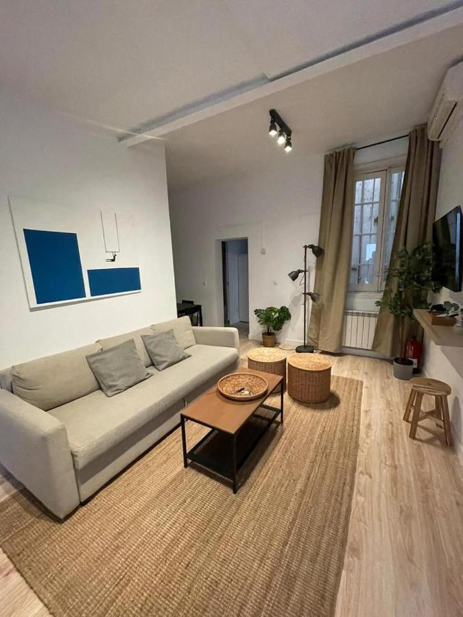 Premium Apt Para 9P En C/Olmo - Centro De Madrid Luaran gambar